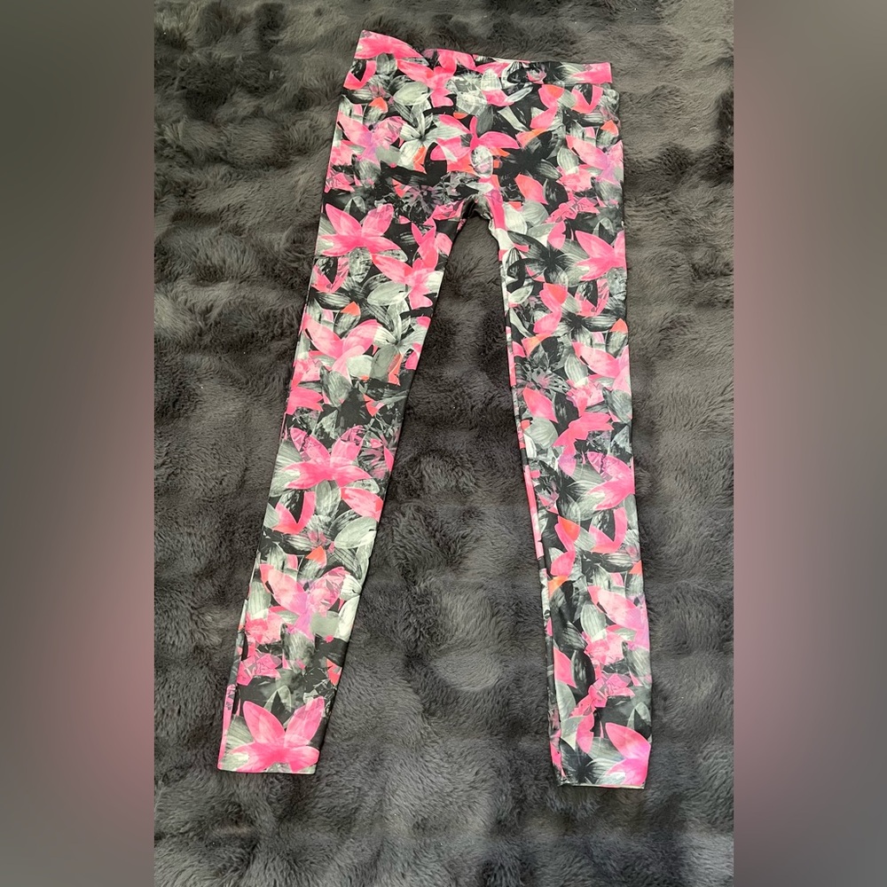 No Boundaries Pink and Black Floral Leggings size L/G(11-13)